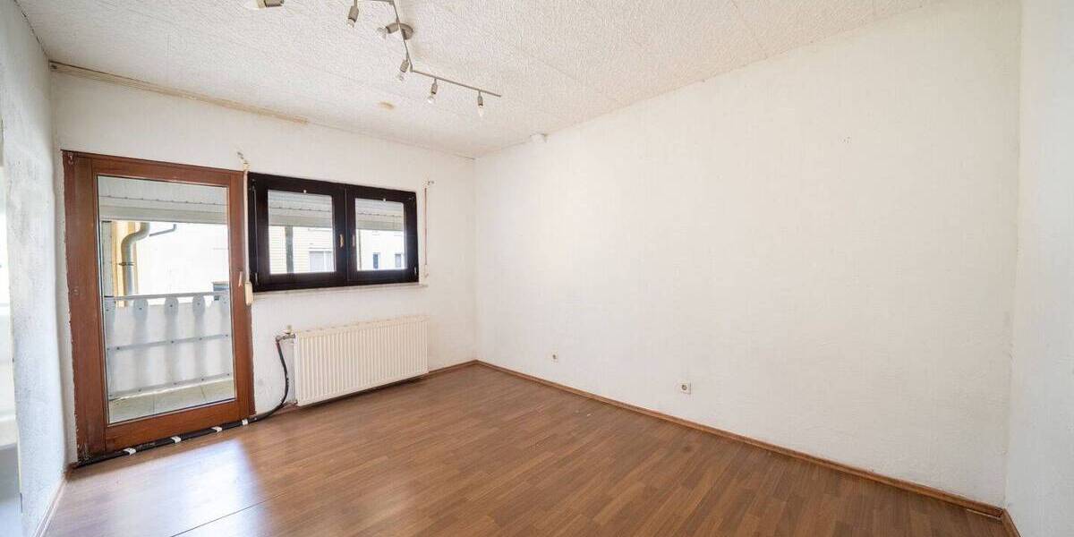 Einfamilienhaus Eppingen Adelshofen - 6 Zimmer, 103 m&sup2;, 230.000&euro; | Angebot:26569944
