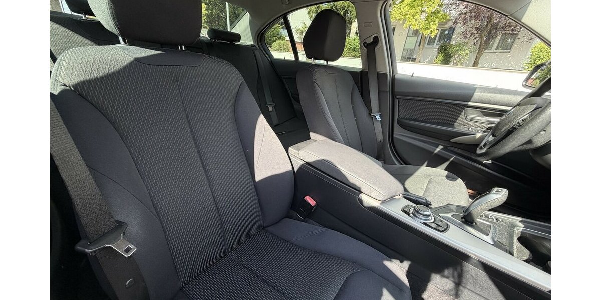 BMW 320 xDrive Limousine Automatik Head-Up Navi 297.000 km 6.990 &euro; Neckarsulm 74172