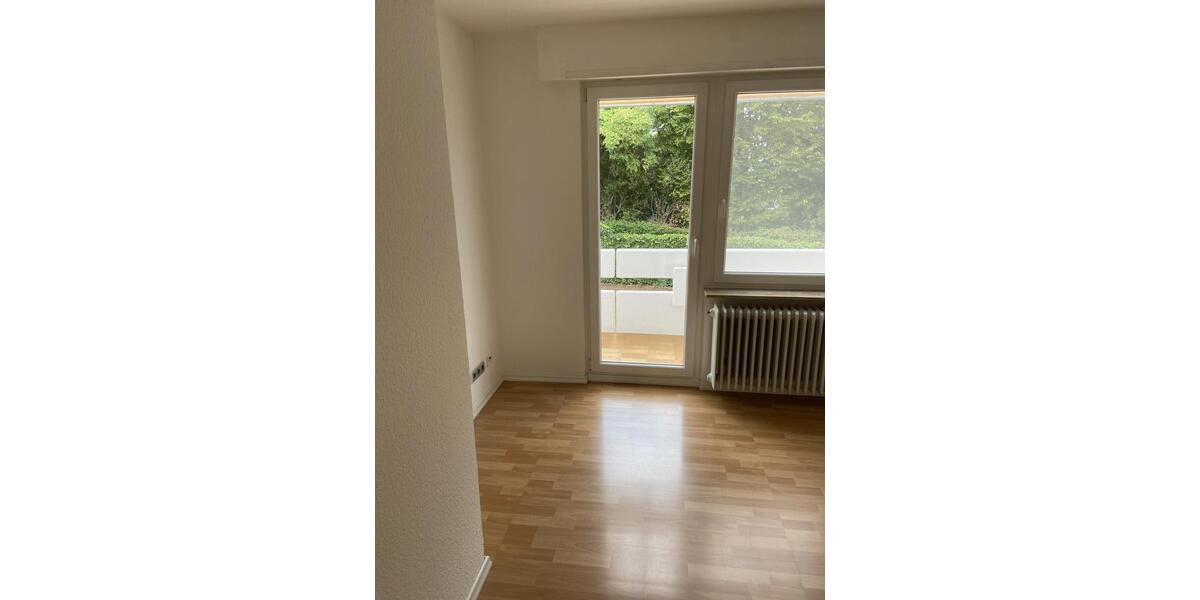 Reihenhaus Tamm - 6 Zimmer, 117 m&sup2;, 1.600&euro; | Angebot:27619017