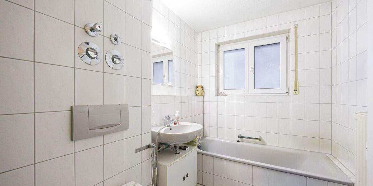 Etagenwohnung Ludwigsburg Neckarweihingen - 3 Zimmer, 73 m&sup2;, 275.000&euro; | Angebot:24910925