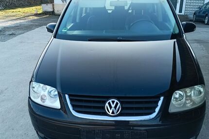 VW Touran 285.200 km 2.850 &euro; Möckmühl 74219