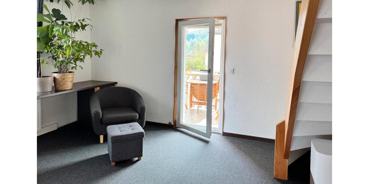 Doppelhaushälfte Bretzfeld - 6 Zimmer, 108 m&sup2;, 1.440&euro; | Angebot:26568343