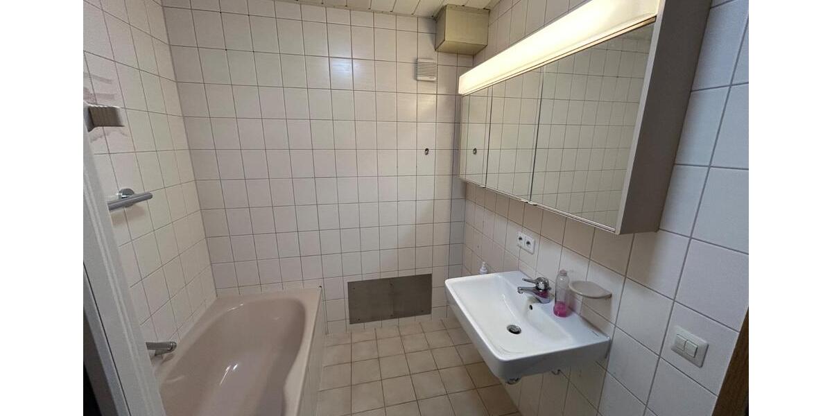 Etagenwohnung Brackenheim - 2 Zimmer, 78 m&sup2;, 870&euro; | Angebot:26656538
