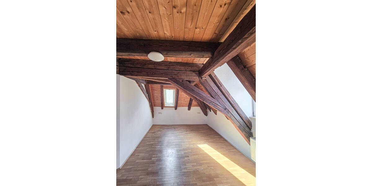 Etagenwohnung Brackenheim - 3 Zimmer, 87 m&sup2;, 890&euro; | Angebot:26400787