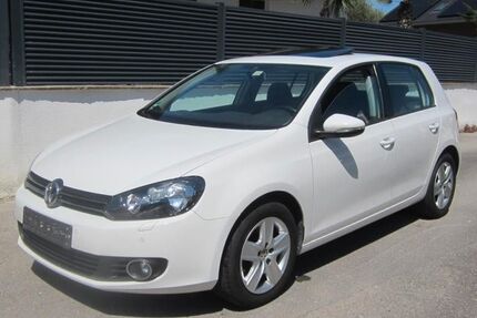 VW Golf 220.000 km 2.890 &euro; Öhringen-Cappel 74613