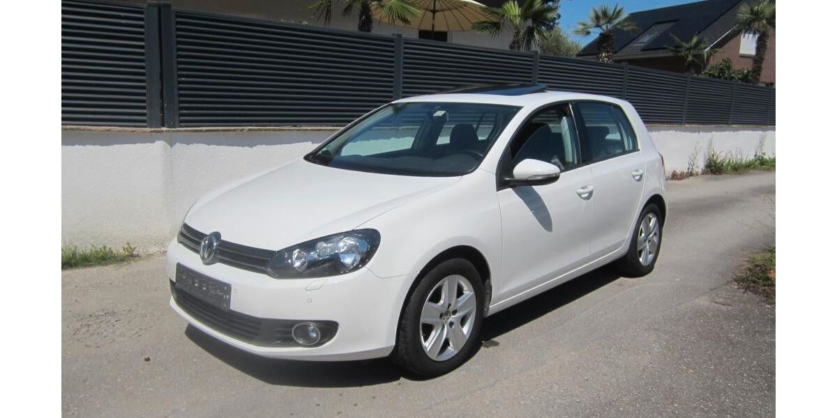 VW Golf 220.000 km 2.890 &euro; Öhringen-Cappel 74613