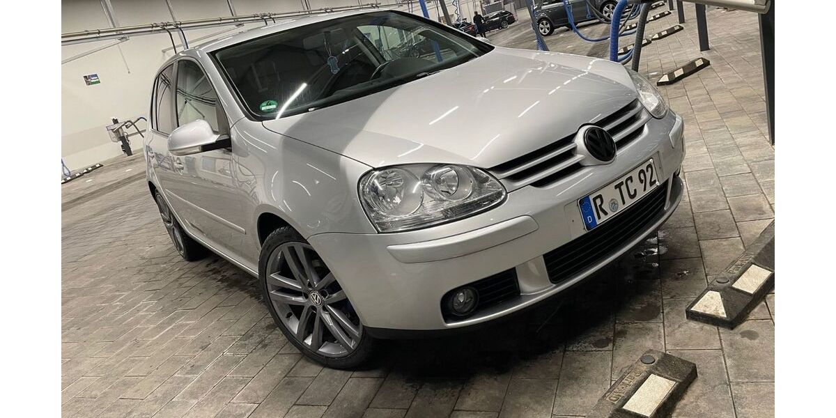 VW Golf 110.000 km 5.000 &euro; Besigheim 74354