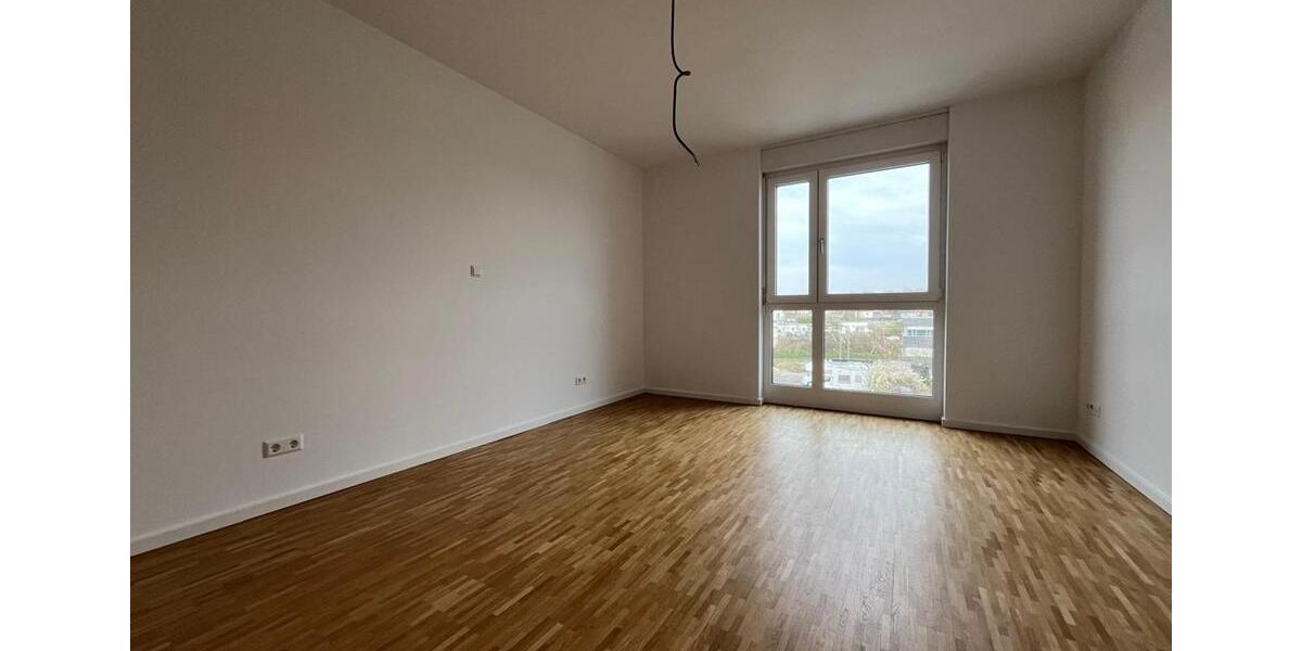 Etagenwohnung Bad Friedrichshall - 4 Zimmer, 133 m&sup2;, 2.018&euro; | Angebot:26068583