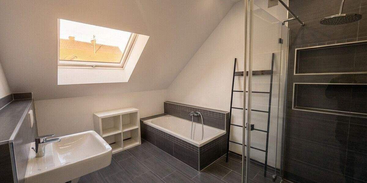 Einfamilienhaus Sinsheim / Reihen Reihen - 5 Zimmer, 140 m&sup2;, 549.000&euro; | Angebot:25801109