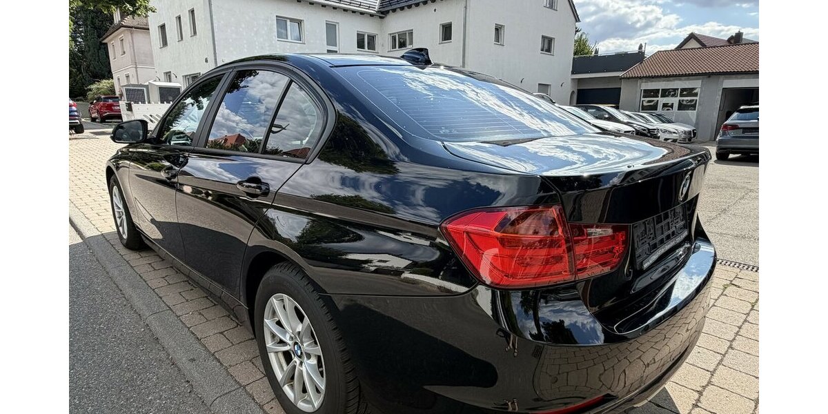 BMW 320 xDrive Limousine Automatik Head-Up Navi 297.000 km 6.990 &euro; Neckarsulm 74172