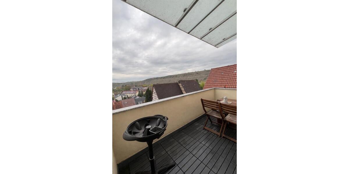 Dachgeschoßwohnung Mundelsheim - 3 Zimmer, 86 m&sup2;, 1.100&euro; | Angebot:26125714