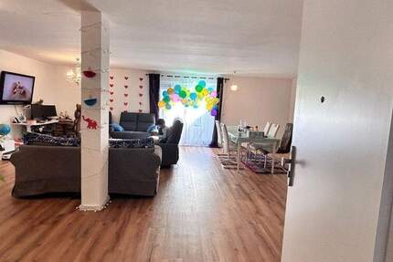 Zimmer Markgröningen - 3 Zimmer, 100 m&sup2;, 1.260&euro; | Angebot:25865448