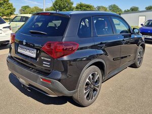 Suzuki Vitara 1.4 Boosterjet Hybrid Comfort + SHINKAI 53.235 km 18.990 &euro; Obrigheim-Asbach 74847
