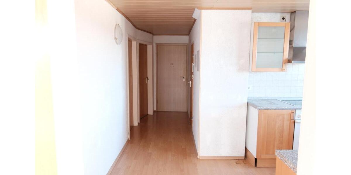 Ruhige 3Zi. DG-Etagenwohnung – 2 Jahre befristet zu vemieten 3 zimmer