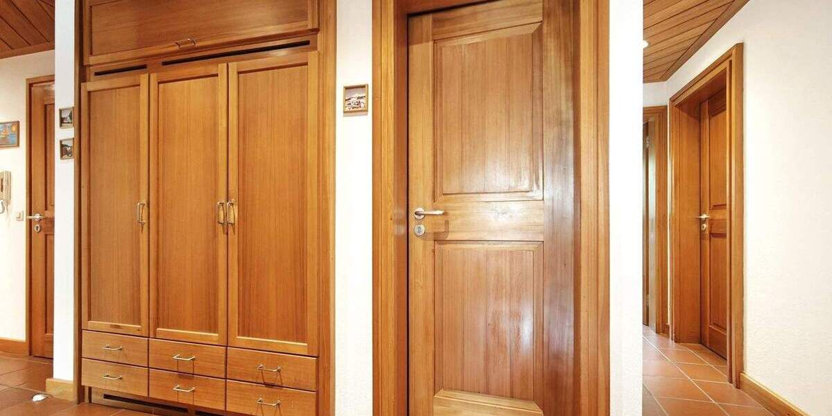 Vielfältig nutzbares 4-Familienhaus in gefragter Lage von Ludwigsburg-Pflugfelden 1 zimmer