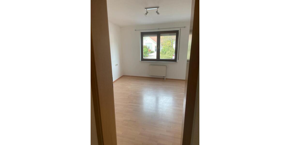 Etagenwohnung Gundelsheim - 4 Zimmer, 71 m&sup2;, 280.000&euro; | Angebot:26149031