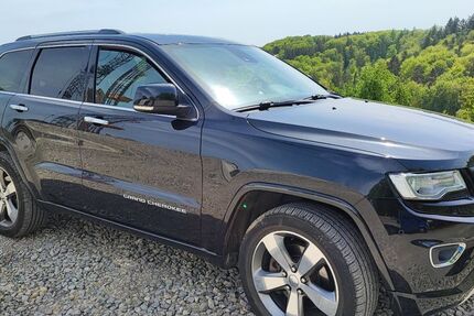 Jeep Grand Cherokee 242.000 km 14.800 € Spiegelberg 71579
