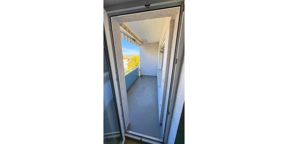 Etagenwohnung Ludwigsburg Hoheneck - 3 Zimmer, 76 m&sup2;, 259.000&euro; | Angebot:26900878
