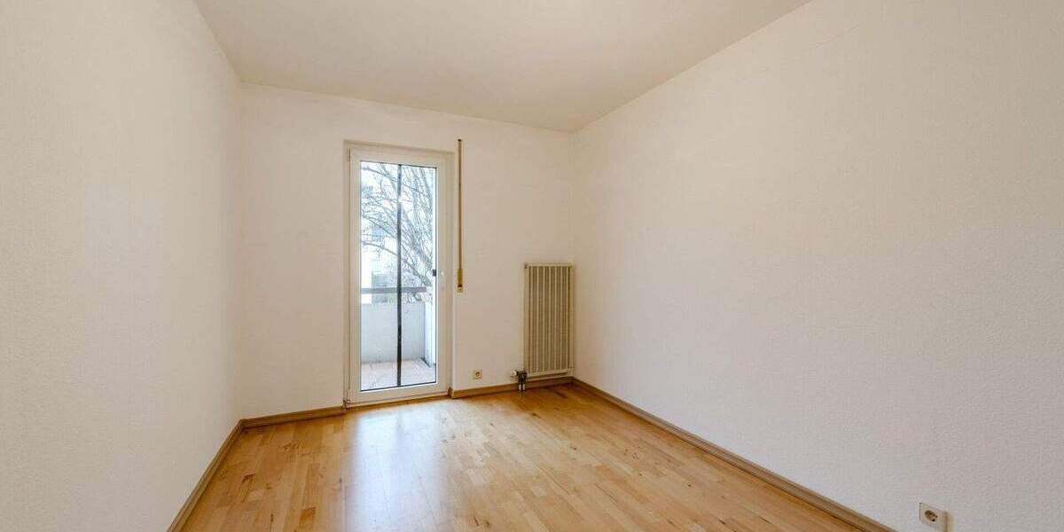 Etagenwohnung Ludwigsburg Neckarweihingen - 3 Zimmer, 77 m&sup2;, 249.000&euro; | Angebot:25142306