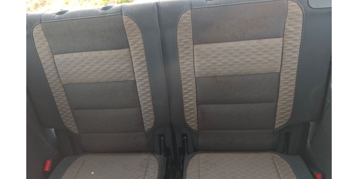 VW Touran 297.000 km 3.900 € Ludwigsburg 71640