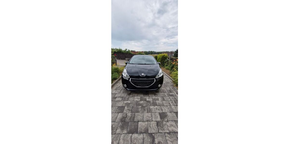 Peugeot 208 114.000 km 5.250 &euro; Kirchardt 74912