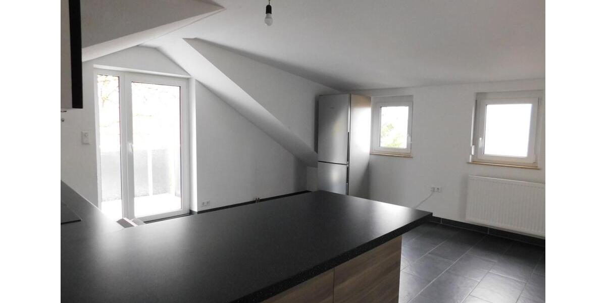 Dachgeschoßwohnung Pfedelbach - 3 Zimmer, 80 m&sup2;, 245.000&euro; | Angebot:26413205