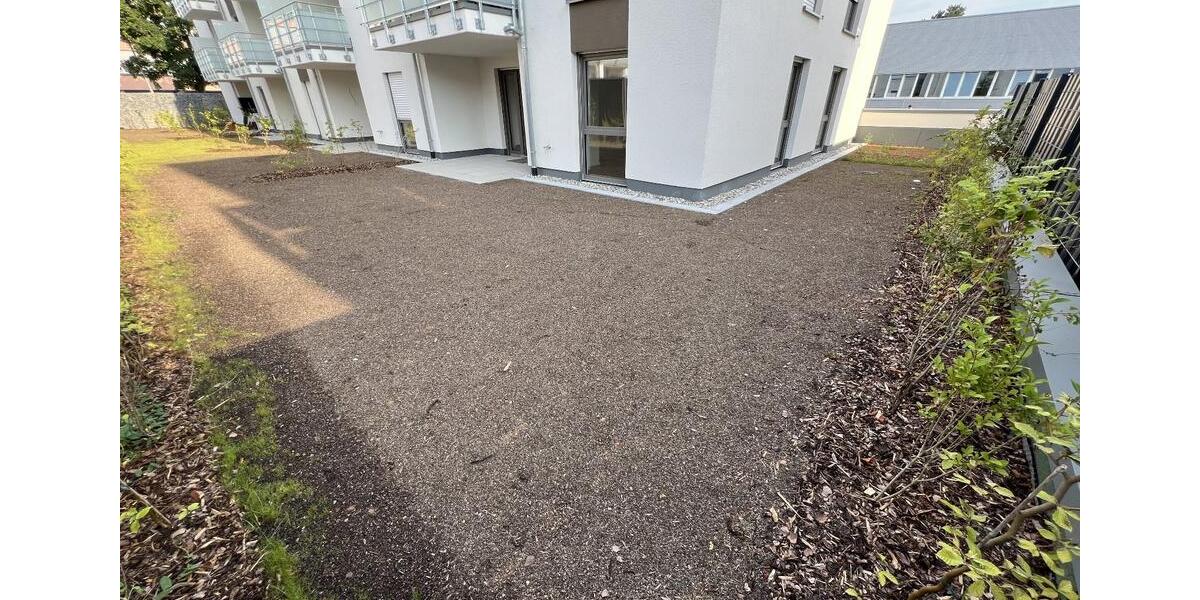 lichtdurchflutete wunderschöne 3,5 Zimmer Wohnung mit Garten 3.5 zimmer