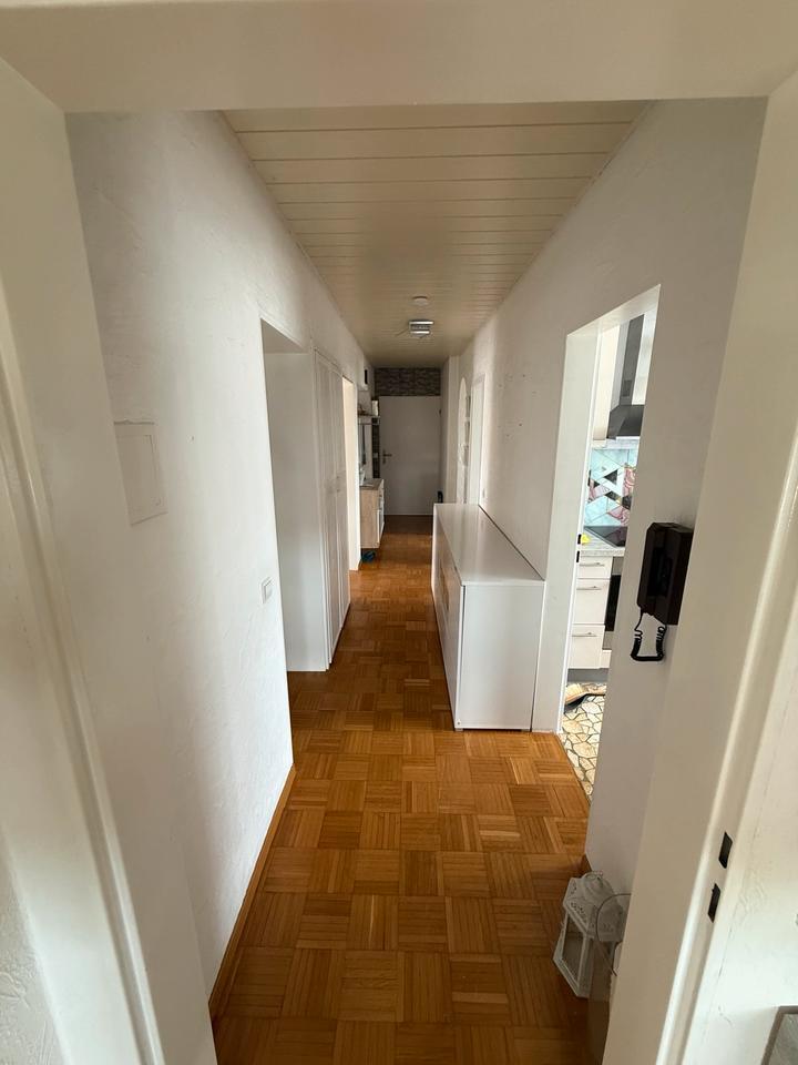 Großzügige 5 Zimmer Wohnung zimmer