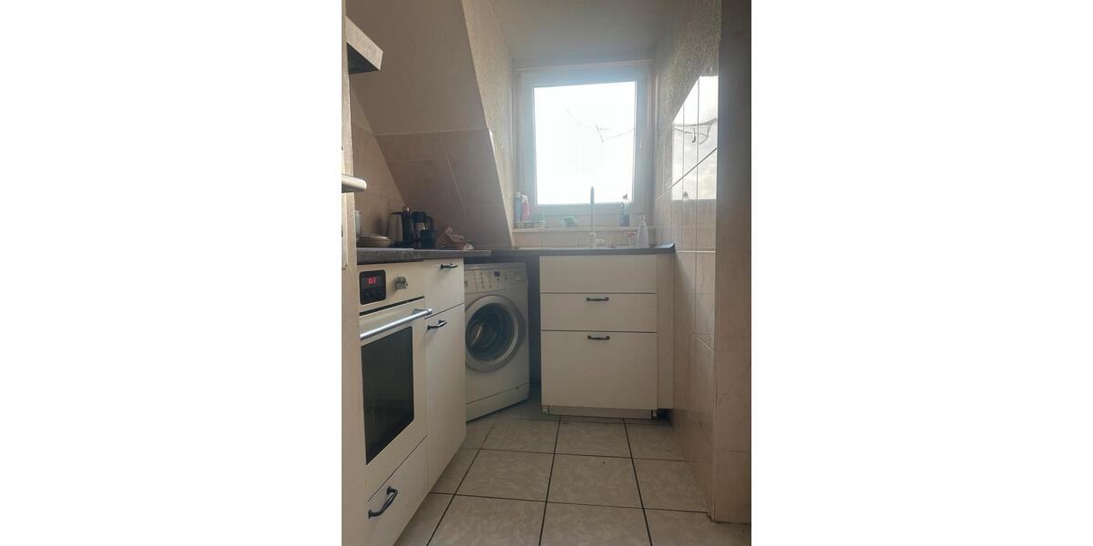 Dachgeschoßwohnung Heilbronn - 3 Zimmer, 65 m&sup2;, 195.000&euro; | Angebot:26357938