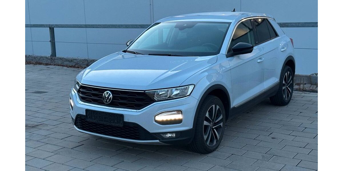 VW T-Roc 143.000 km 15.200 &euro; Bietigheim-Bissingen 74321