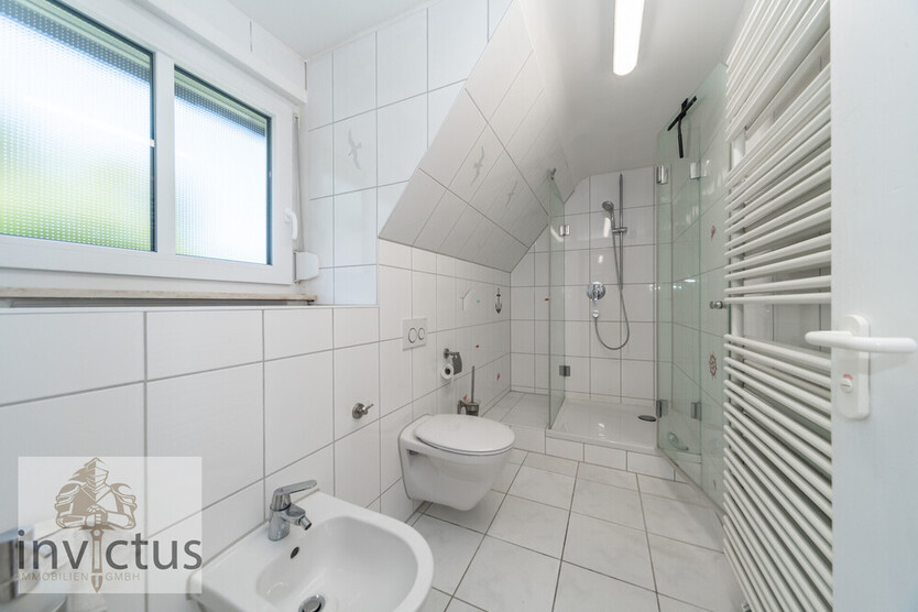 Mehr Platz. Mehr Ruhe. Mehr Zuhause – Doppelhaushälfte in Spiegelberg mit Garten & Garage! 4.5 zimmer