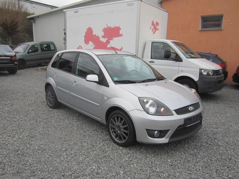 Ford Fiesta 158.000 km 1.390 € Öhringen-Cappel 74613