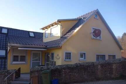 Haus Sinsheim - 9 Zimmer, 217 m&sup2;, 399.000&euro; | Angebot:25818965