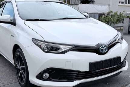 Toyota Auris 100.000 km 14.290 &euro; Heilbronn 74080