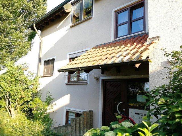 Hochparterre Brackenheim - 3.5 Zimmer, 84 m&sup2;, 320.000&euro; | Angebot:26337452