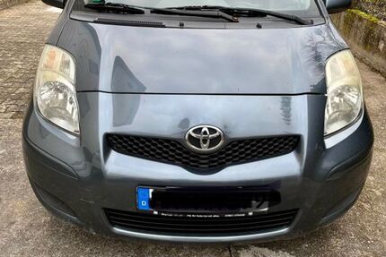 Toyota Yaris 140.000 km 3.250 &euro; Bad Rappenau 74906