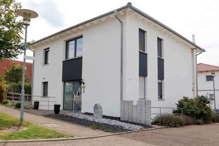 Haus Neckarsulm - 4.5 Zimmer, 200 m&sup2;, 2.200&euro; | Angebot:27313351