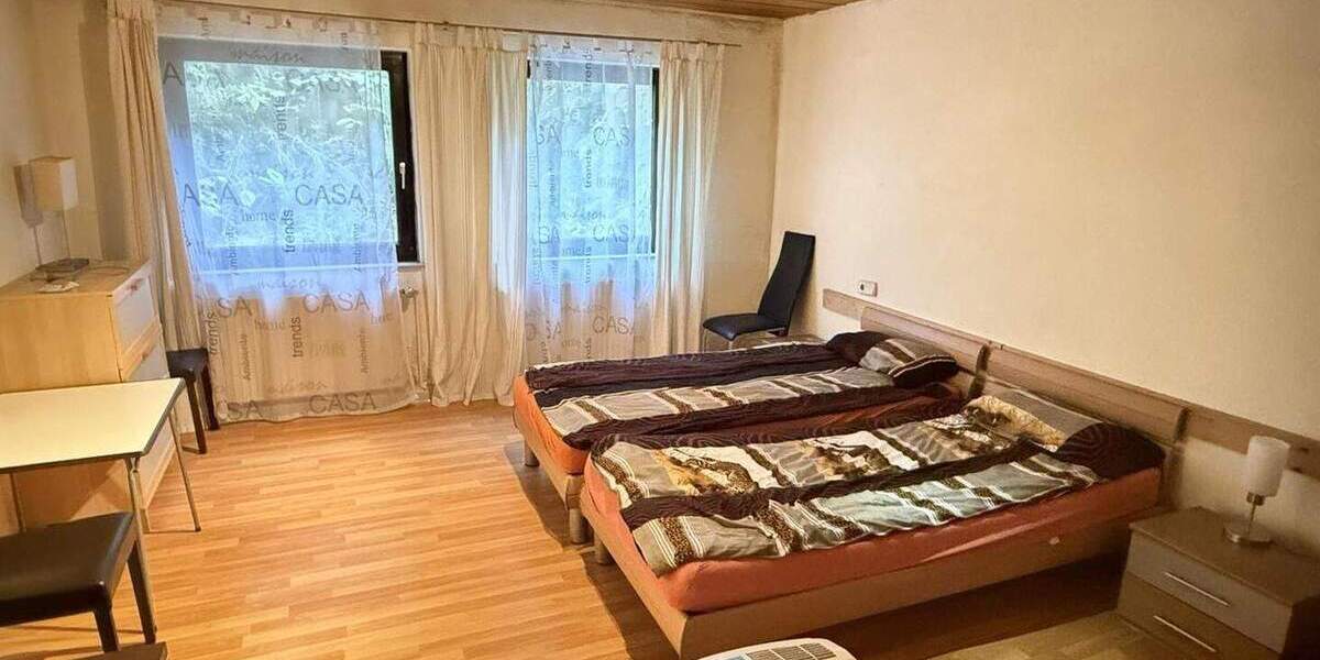 Freistehendes Einfamilienhaus mit Einliegerwohnung 7 zimmer