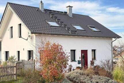 Einziehen und wohlfühlen - Einfamilienhaus in Feldrandlage mit Weitblick 7 zimmer