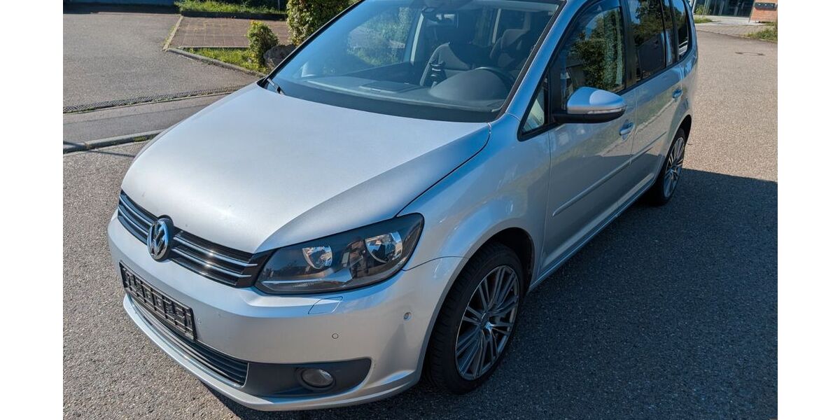 VW Touran 151.000 km 9.950 € Sulzbach an der Murr 71560