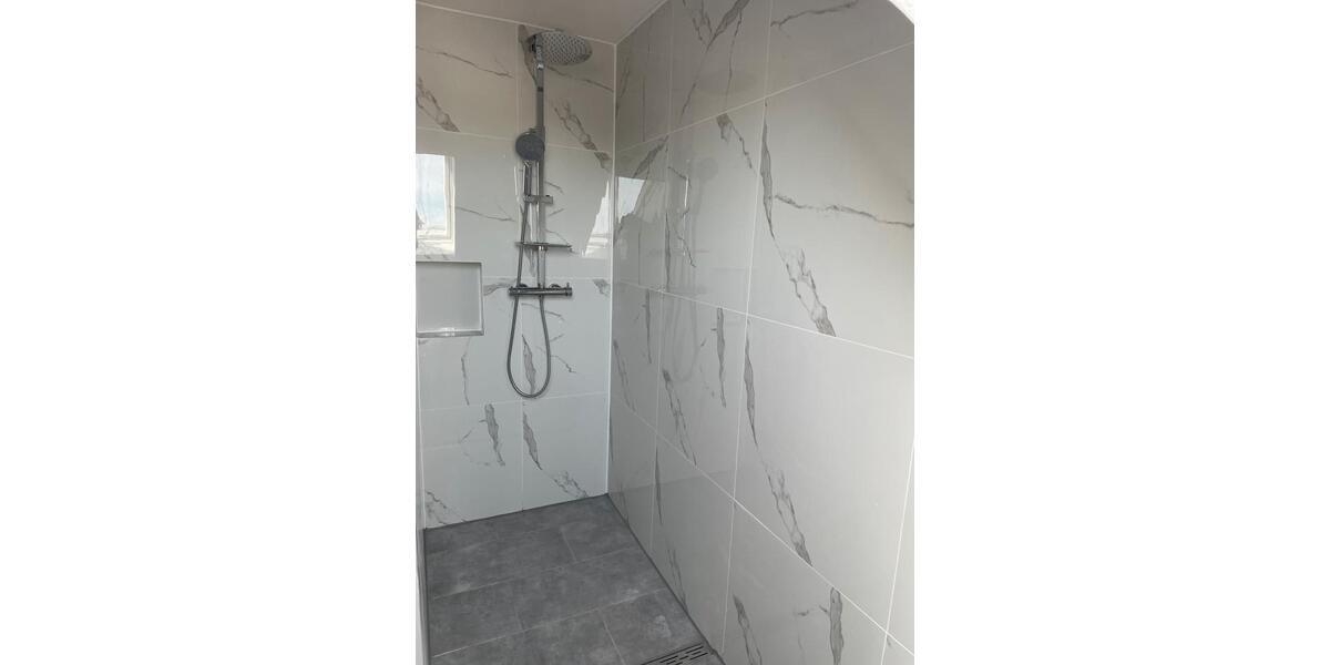 Dachgeschoßwohnung Brackenheim - 4 Zimmer, 80 m&sup2;, 1.325&euro; | Angebot:26047524