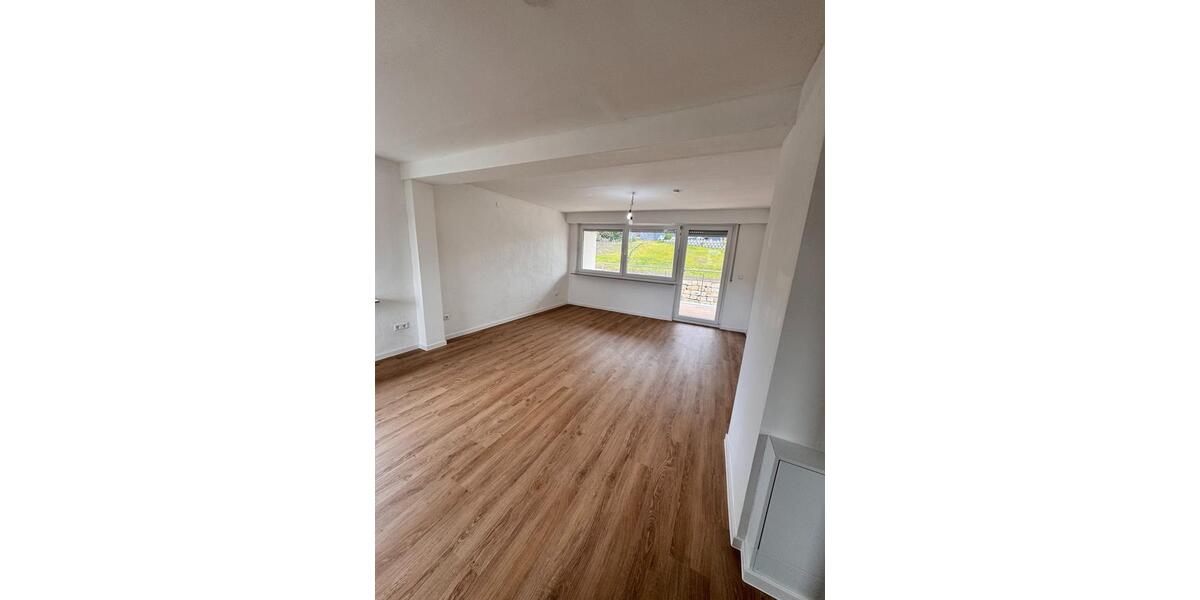 Etagenwohnung Kirchberg an der Murr - 4 Zimmer, 100 m&sup2;, 1.400&euro; | Angebot:26047566