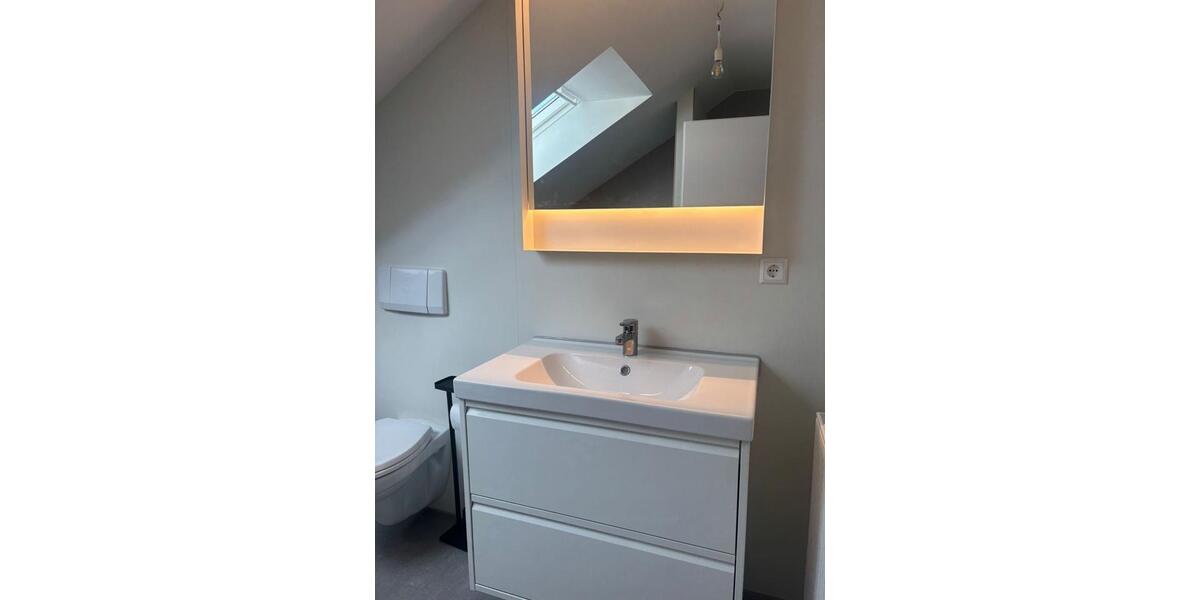Dachgeschoßwohnung Kirchheim am Neckar - 3 Zimmer, 58 m&sup2;, 900&euro; | Angebot:26179695