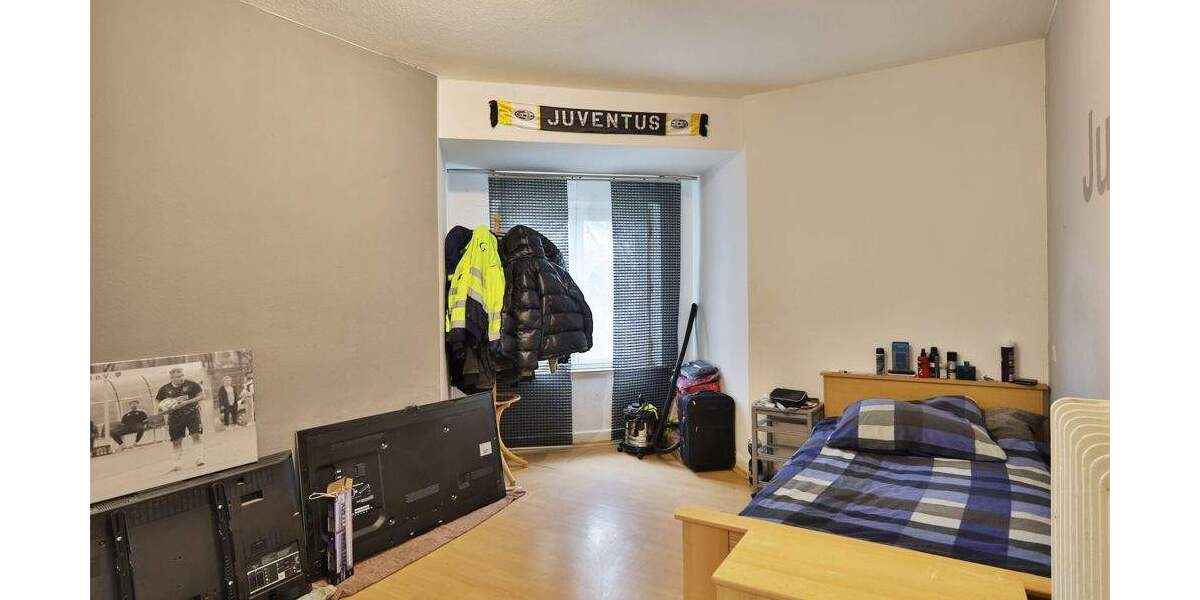 Gestalten Sie Ihr Zuhause neu: ein großes Grundstück mit viel Potenzial wartet auf Sie! 5 zimmer