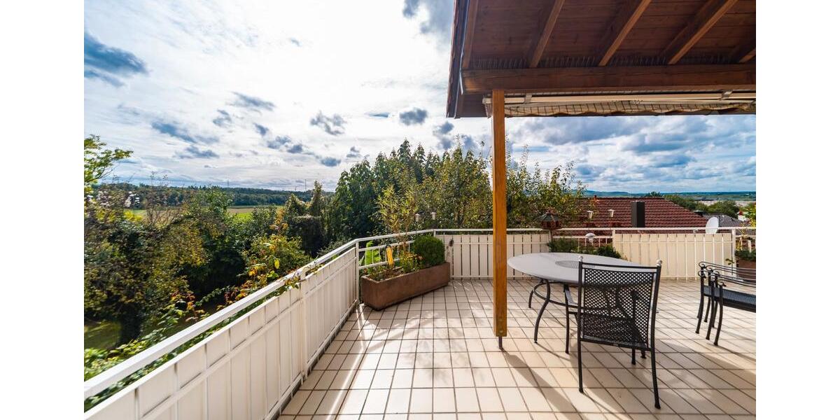 Erdgeschoßwohnung Neckarwestheim - 4 Zimmer, 127 m&sup2;, 1.500&euro; | Angebot:26285298