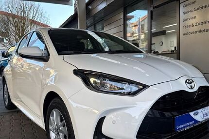 Toyota Yaris 1.500 km 22.980 &euro; Steinheim an der Murr 71711