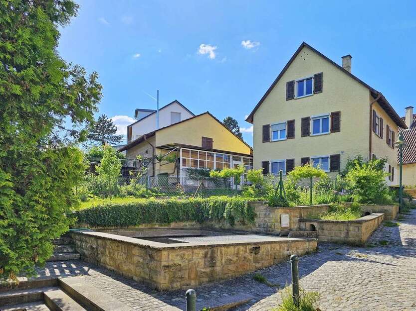 Haus zum Kaufen in Sachsenheim Kleinsachsenheim 339.000 € 118.92 m² 5 zimmer