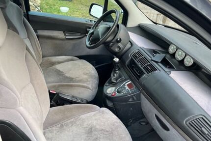 Citroen C8