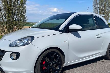 Opel Adam 81.166 km 10.990 &euro; Langenbrettach 74243