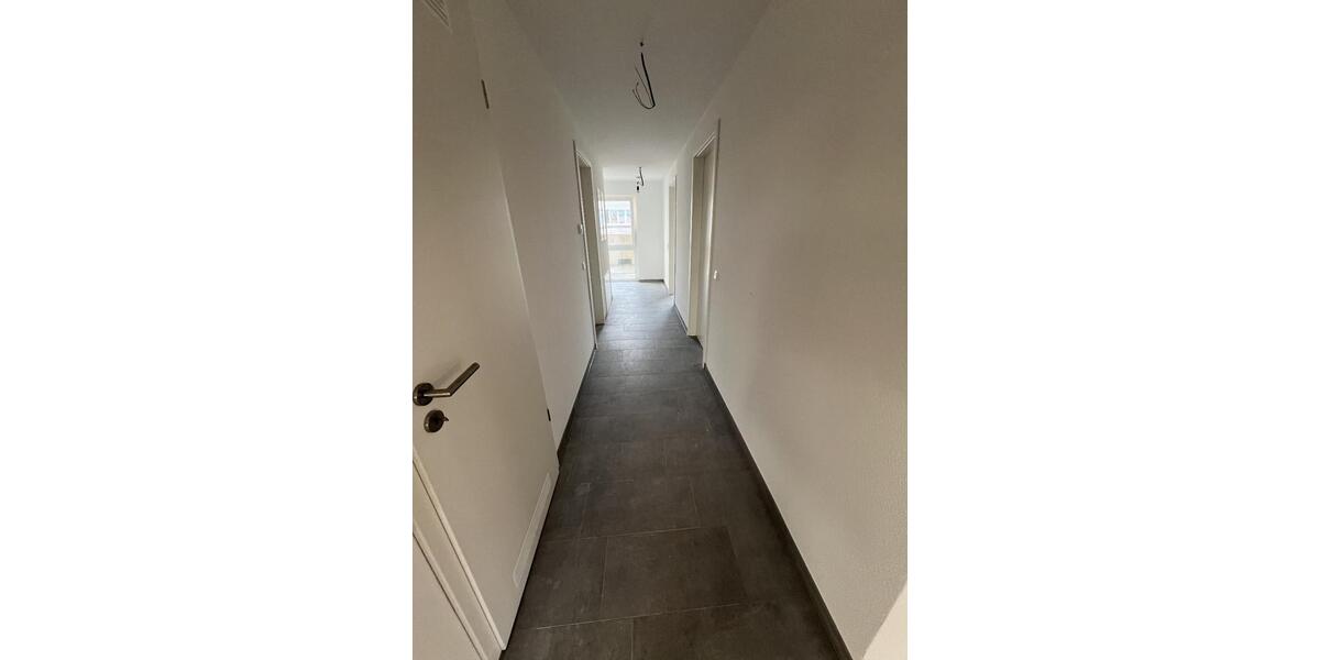 lichtdurchflutete wunderschöne 3,5 Zimmer Wohnung mit Garten 3.5 zimmer